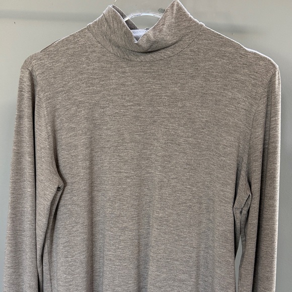 Akris Punto Women’s Gray Turtleneck - Picture 3 of 7